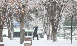 AKOM'dan peş peşe kar uyarısı! Sibirya soğukları yolda