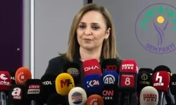 DEM Parti Sözcüsü Ayşegül Doğan : 'Yeni Tarihe Tanıklık Etmiyoruz Yeni Tarih Yazmaya Da Talibiz'