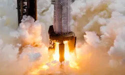 SpaceX’e ait roket deneme öncesi patladı