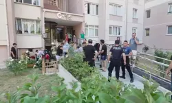 Beylikdüzü'nde 15 katlı bina tahliye edildi; bazıları zehirlenme şüphesiyle hastaneye götürüldü