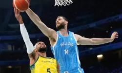 Anadolu Efes, Georgios Papagiannis'i Renklerine Bağladı