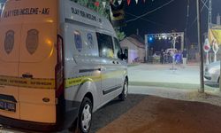Düğünde pompalı tüfekle rastgele ateş açıp 2 kişiyi yaraladı