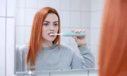 Diş Hekimleri Uyarıyor: Kahvaltıdan Önce Dişlerinizi Fırçalayın