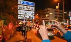 Kızılay yön tabelasına Ankaralıların ilgisi