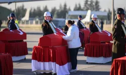Türkiye Yasta: Uçak Kazasında Hayatını Kaybeden 20 Vatan Evladına Veda