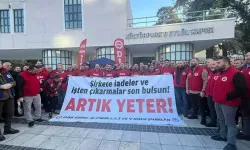 İzmir’de Belediye İşçilerinin Eylemi 2. Günde