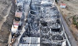 Kimya Fabrikasındaki Yangın Madeni Yağ Bölümünden Çıktı