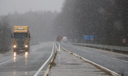Bolu Dağı Beyaza Büründü Mevsimin İlk Karı
