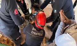 Eyüp Foseptiğe Düşerken Kurtarıldı, Annesi Gözyaşlarını Tutamadı