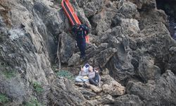 Antalya’da Balık Tutarken Falezlerden 20 Metre Düşüp Yaralandı