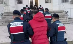 Yurt Dışına Kaçmak İsterken Yakalanan 5 Türk Tutuklandı