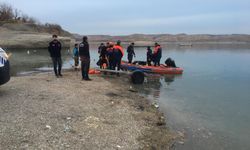 Adıyaman’da Tekne Alabora Oldu: 4 Kurtarıldı, 1 Kişi Aranıyor