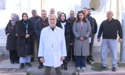 Aile Sağlığı Merkezine Taş Atan Şüpheliler, Doktoru Tehdit Etti