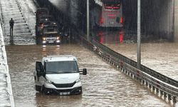 Alanya’da Sağanak Sonrası Alt Geçitte Mahsur Kalan 8 Kişi Kurtarıldı