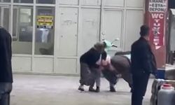 Adana’da Kadınlar Arasında Yaşanan Kavga Kameralara Yansıdı