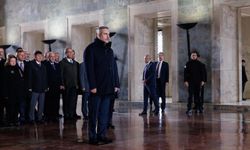 Bakan Fidan Büyükelçilerle Birlikte Anıtkabir’i Ziyaret Etti
