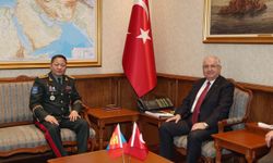 Bakan Güler, Moğolistan Genelkurmay Başkanıyla Görüştü