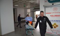 Bıçaklı Kavga Faciası: Yaralanan Kişi Hastaneye Kaldırıldı