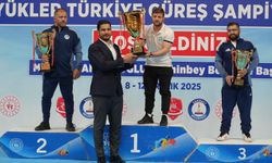 Büyükler Serbest Güreşte Ankara ASKİ Zirvede Yer Aldı