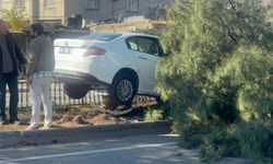 Diyarbakır’da Otomobil-Cip Kazası: 1’i Ağır 3 Kişi Yaralı