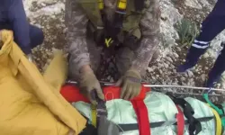 Dağlık Alanda Mahsur Kalan Vatandaş Helikopterle Kurtarıldı