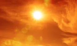 Dev Güneş Lekesi Dünya İçin Tehlike İşareti Veriyor