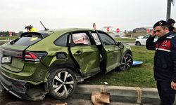 Edirne’de Otomobiller Çarpıştı: 7 Kişi Yaralandı