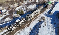 Elazığ'da Kardan Kapanan Köy Yolları Tekrar Ulaşıma Açıldı