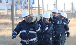 Elektrik İşçileri Kışa Karşı Önlemlerini Alıyor