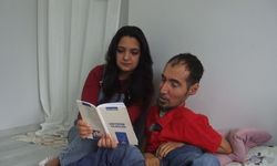 El Ve Ayaklarını Kullanamayan Yazarın 16 Yılda 20 Kitabı Çıktı