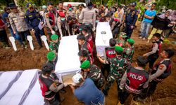 Şiddetli Yağışlar Endonezya’yı Vurdu : Hayatını Kaybedenlerin Sayısı 1000’i Geçti