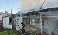 Evinde Çıkan Yangında Yaralanan Kişi Hastaneye Kaldırıldı