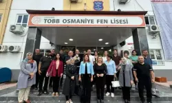 35 Yıllık Öğretmen, Emekliliğinde Alkışlarla Uğurlandı