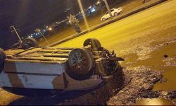 Gaziantep’te Takla Atan Otomobilin Sürücüsü Yaralandı