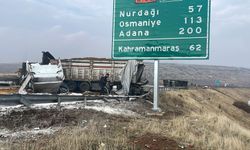 Gaziantep’te Zincirleme Kazada 3 TIR Alev Aldı; Otoyol Kapandı