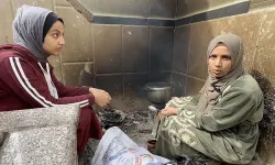 Savaşın Ortasında Nikâh! Gazzeli Kadın Damatsız Evlendi