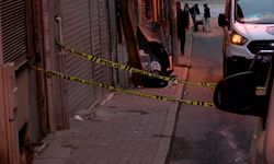 İstanbul Bayrampaşa’da Cam Silerken 3’üncü Kattan Düşen Kadın Ağır Yaralandı