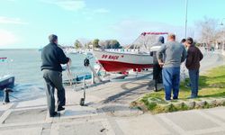 İstanbul Silivri’de Kuvvetli Rüzgar Tekne ve Yatlara Zarar Verdi