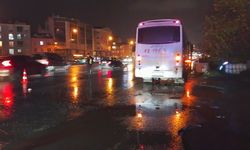 İstanbul Silivri’de Yolun Karşısına Geçen Kadına Servis Aracı Çarptı