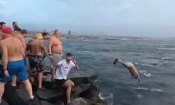 İstanbul Fatih’te Soğuk Hava Dinlemediler, Denize Girdiler