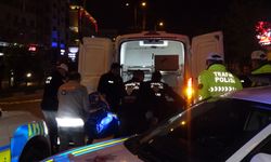 Motosiklet Ve Kamyonet Çarpıştı; Sürücü Olay Yerinde Öldü