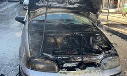 Kars’ta Otomobil Hareket Halindeyken Alev Aldı