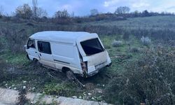 Minibüs Kontrol Kaybıyla Şarampole Yuvarlandı; Bir Yaralı