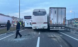 Kütahya’da 3 Araç Birbirine Çarptı: 3 Kişi Yaralandı