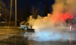 Kütahya’da Seyir Halindeki Otomobil Alev Alev Yandı