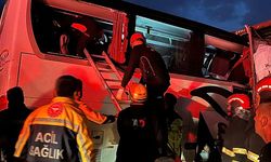 Otoyolda Yolcu Otobüsü TIR’a Çarptı 6 Kişi Hayatını Kaybetti