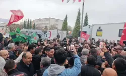 Bakan Kurum, Konya’daki Baba Ocağında Sevgiyle Karşılandı