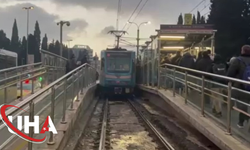 Topkapı’da Raydan Çıkan Tramvaydaki Yolcular Tahliye Edildi