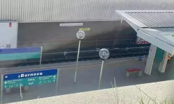 İzmir'de Metro Arızası; Seferler Durduruldu