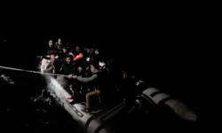 Muğla açıklarında 13'ü çocuk 29 düzensiz göçmen kurtarıldı